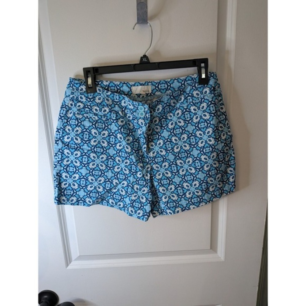 Dept 222 Womens Blue White Geometric Tile Print Shorts Size 8P Petite Summer